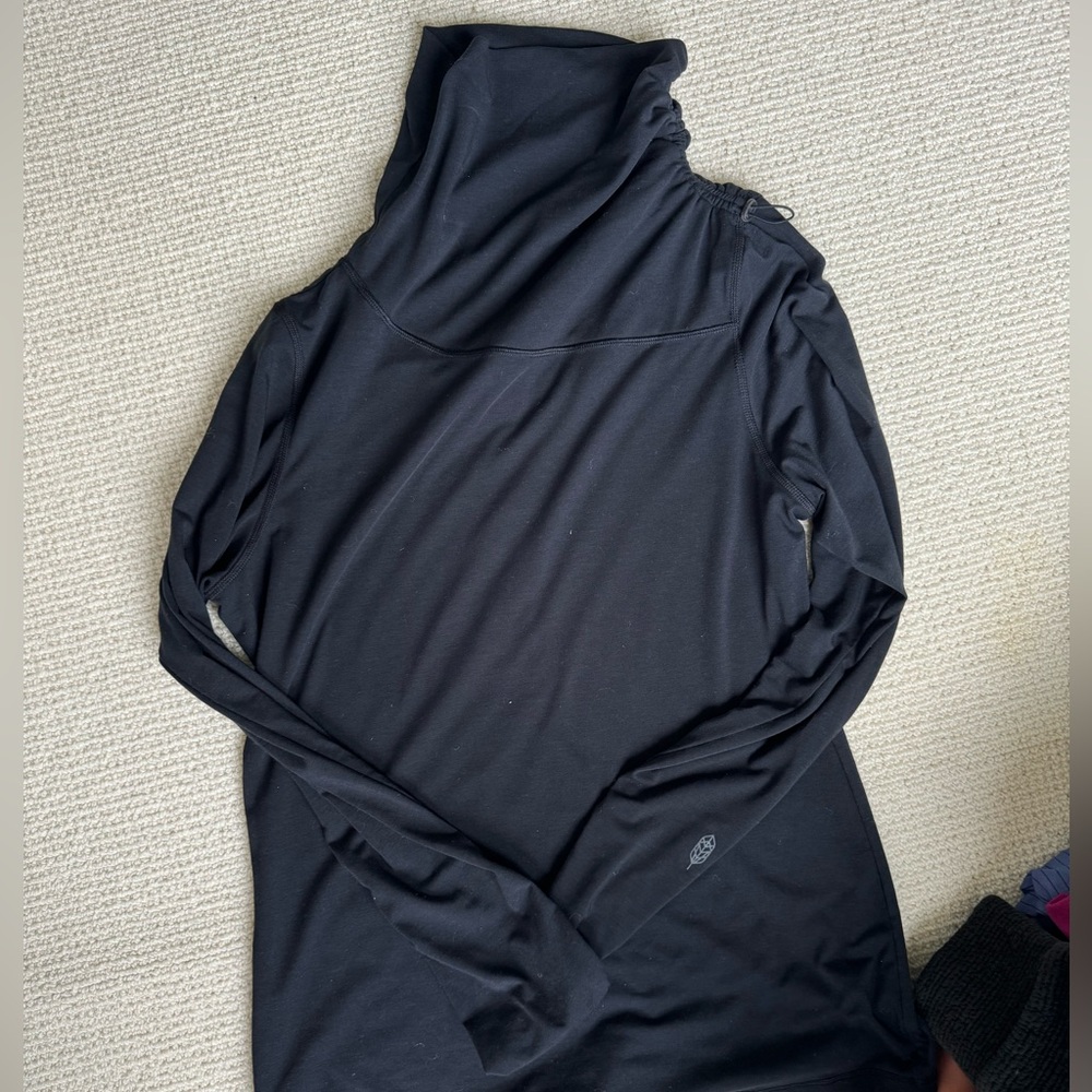 Indygena pull over cowl neck top size large